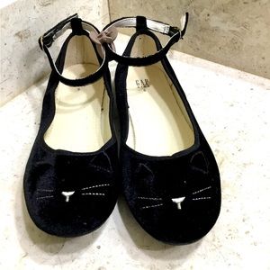 Gap girls’ ballet shoe